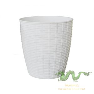 plastic-plant-pot