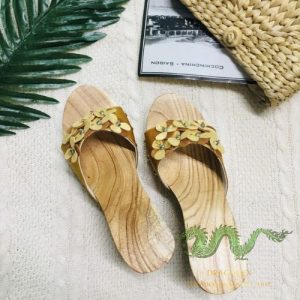 Wooden slipper
