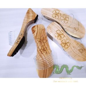 Wooden slipper