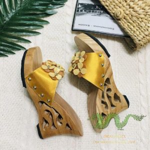 Wooden slipper